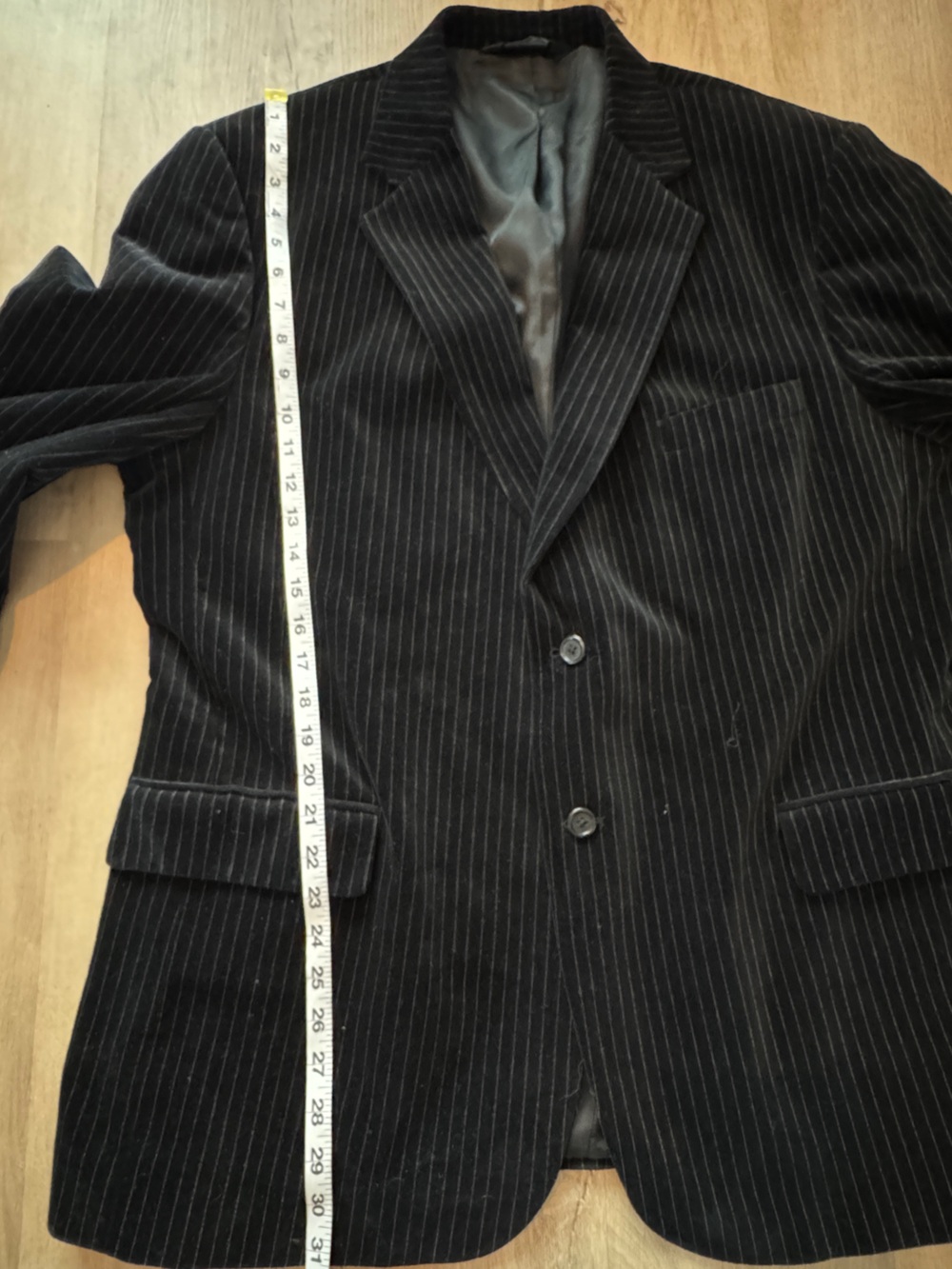 Jos. A. Bank Velvet Blazer 46R Slim Fit Sport Coat Black Pinstriped Mens - Picture 4 of 9